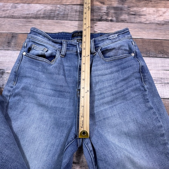 Judy Blue Women's Straight Fit Jeans Medium Wash 9/29 Distressed Back Pockets - Picture 9 of 9